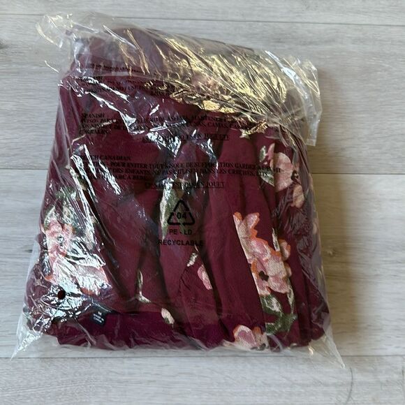 Lulus September Sunsets Burgundy Floral Print Wrap Maxi Dress Sz M NWT IN PKG - Picture 8 of 8